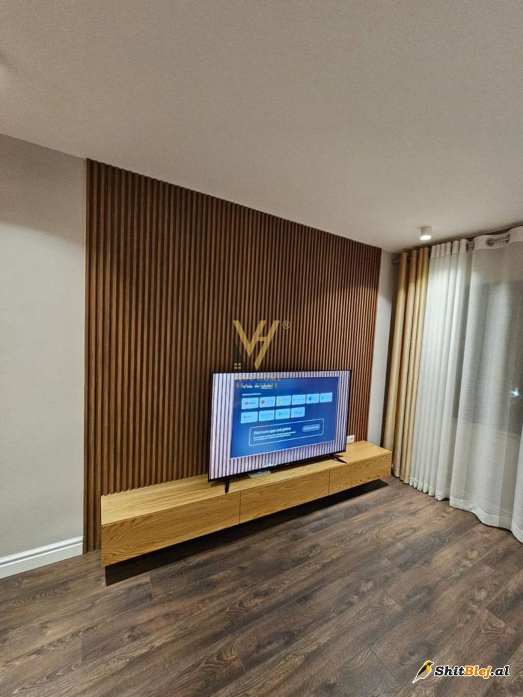 1+1 NE BLLOK 900 EURO