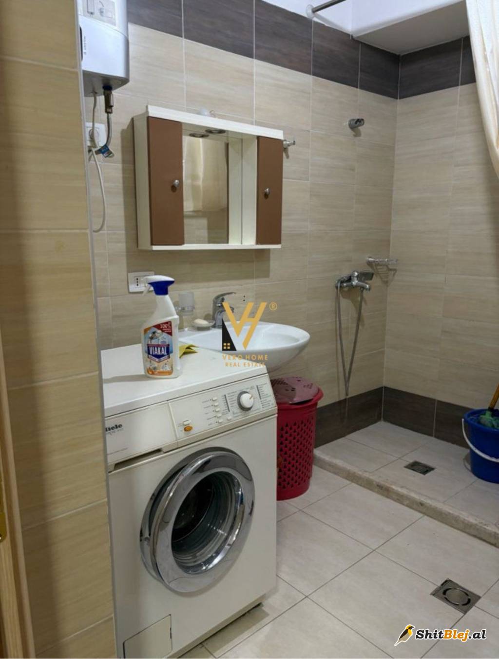  1+1+BLK TE QYTETI STUDENTI 520 EURO