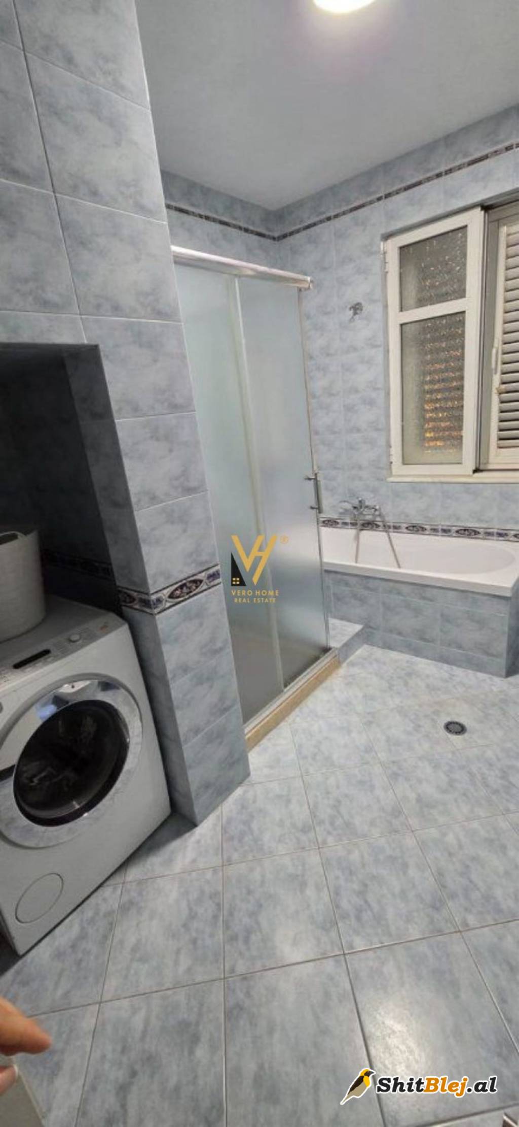 3+1+3 TE VILAT GJERMANE 70.000 LEKE