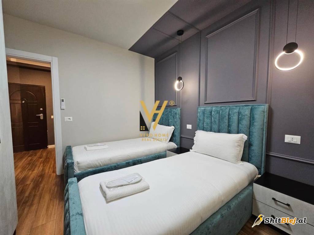 2+1+2 TE KOMUNA E PARISIT 275.000 EURO
