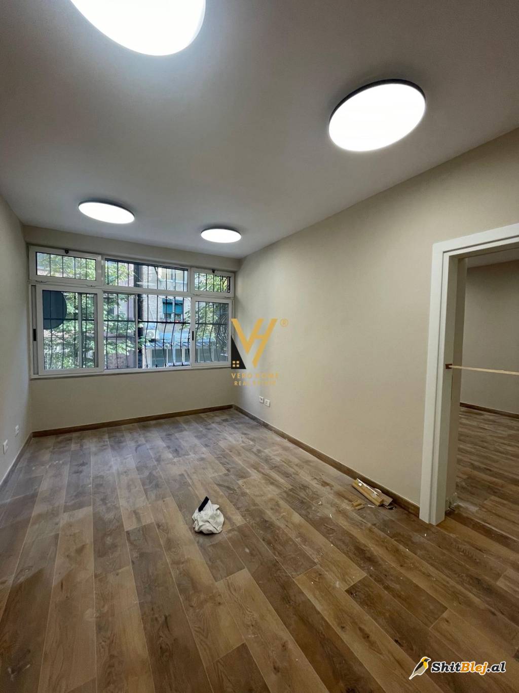 ZYRE TE MARGARITA TUTULANI 1.200 EURO