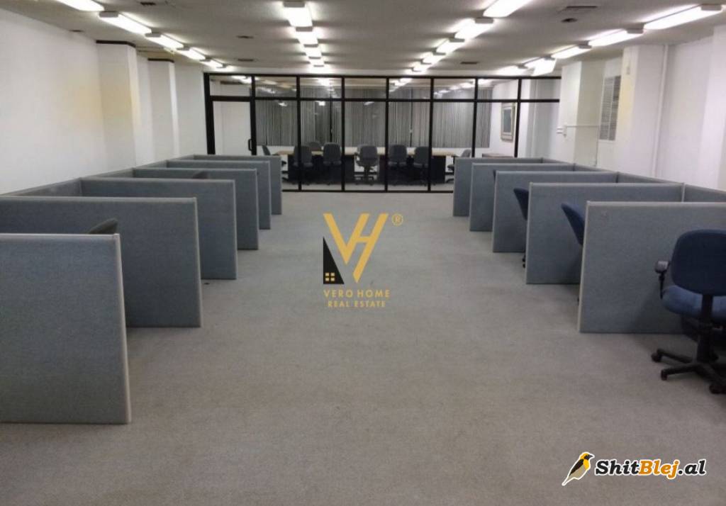AMBIENT 70 M2 PAZARI I RI 70.000 LEKE