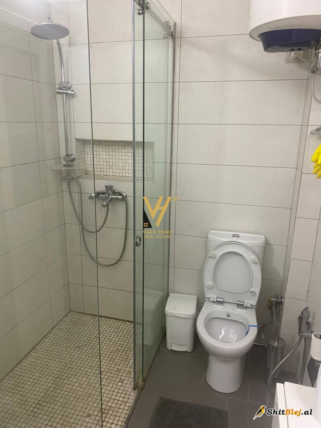  2+1 ME QIRA TE SULEJMAN DELVINA 700 EUR