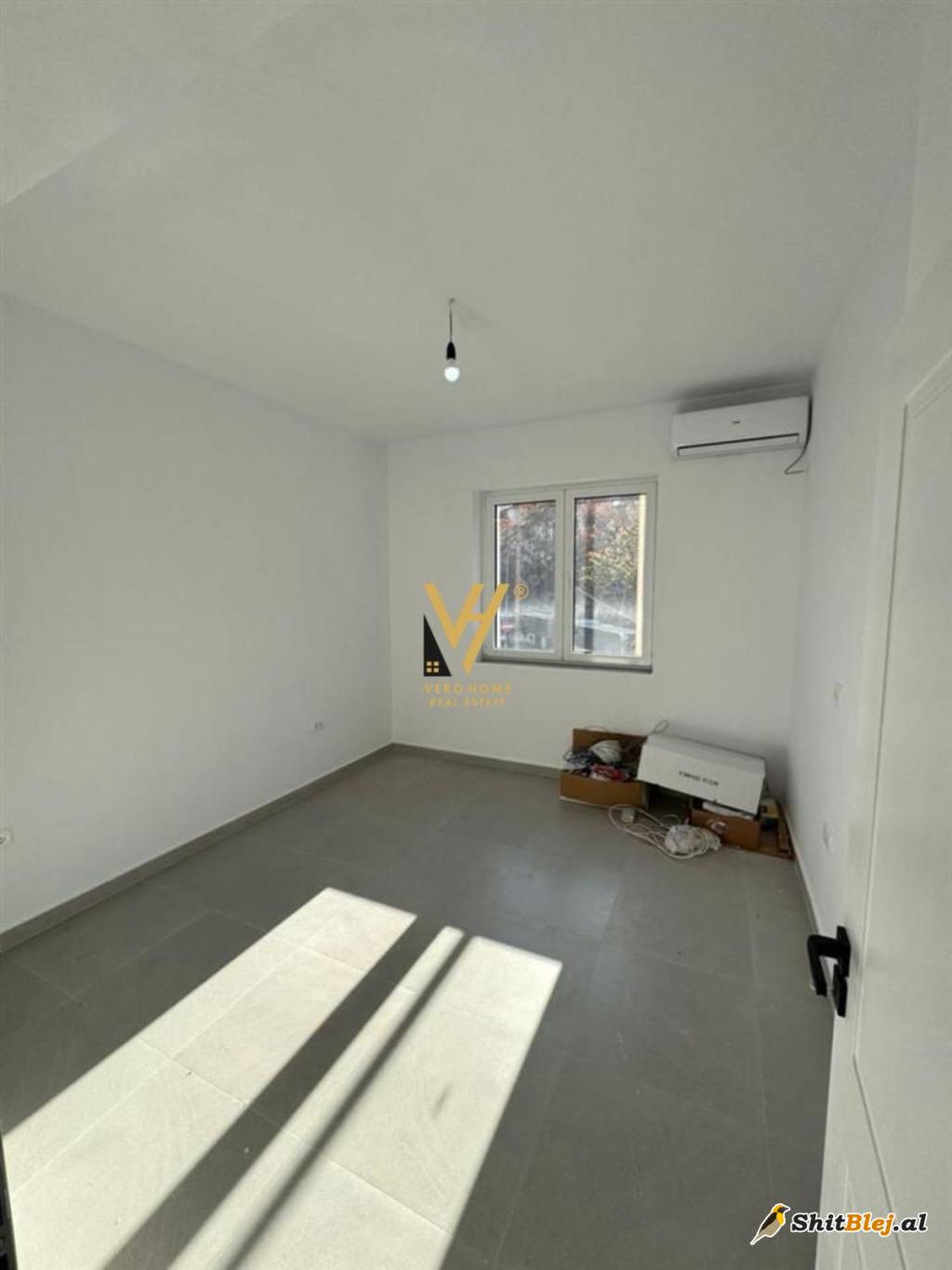 ZYRE 70 M2 ME QERA MINE PEZA 1.000 EURO