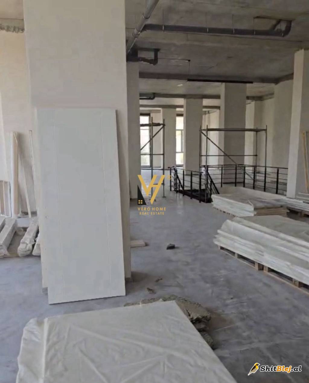 AMBIENT 550 M2 NE PASKUQAN 3.000 EURO