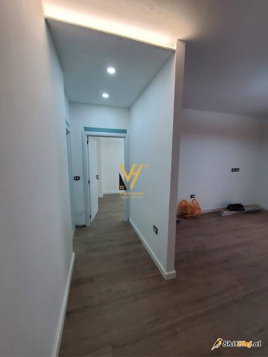  1+1 TE KOMUNA E PARISIT 190.000 EURO