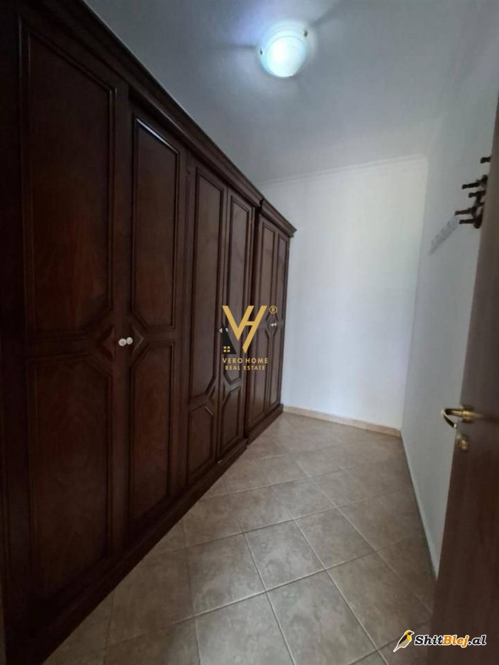 VILE TE RRUGA ELBASANIT 1.500 EURO
