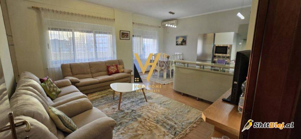 APARTAMENT 2+1ME QERA PAZARI RI 750 EURO