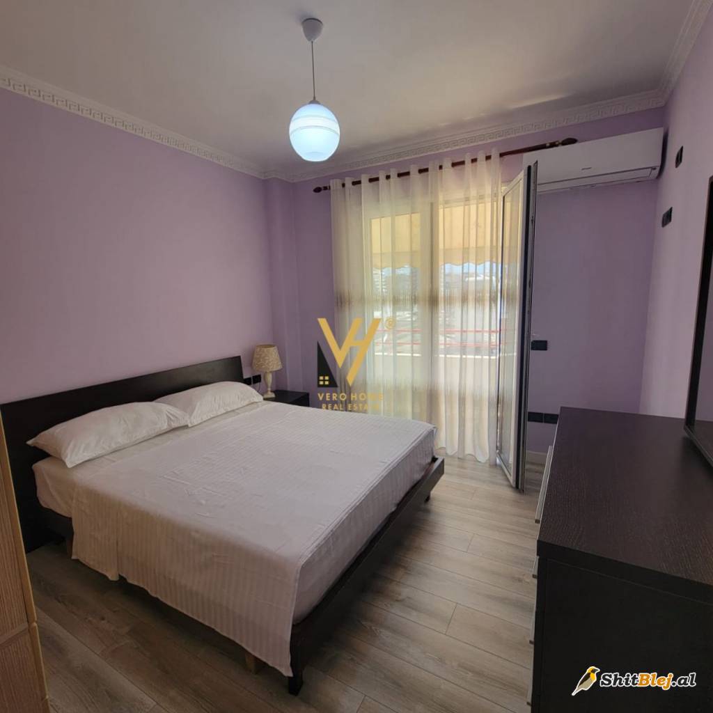 2+1+2+BLK TE KOMUNA E PARISIT 900 E
