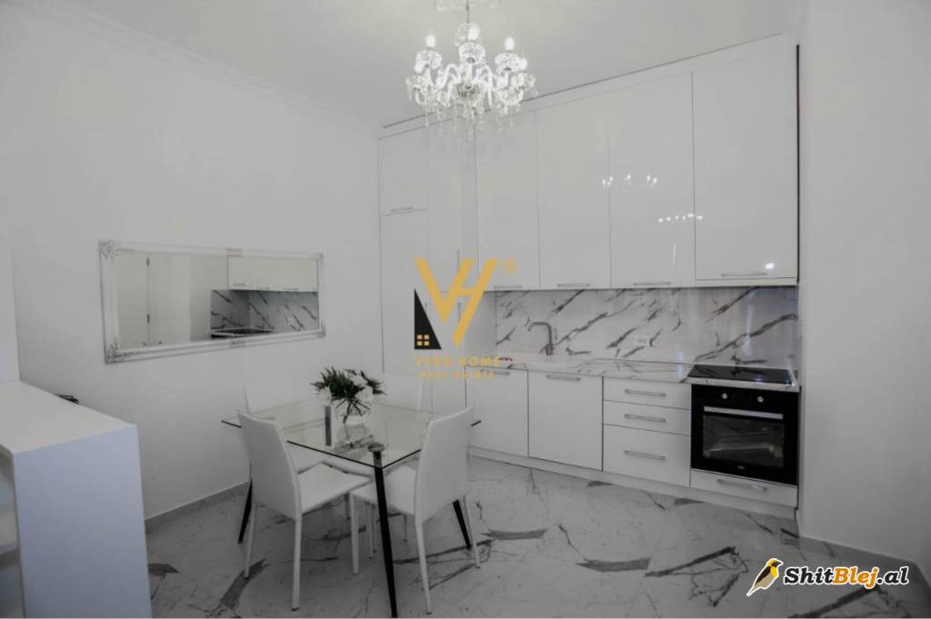 1+1+BLK TE SQUARE 21 225.000 EURO