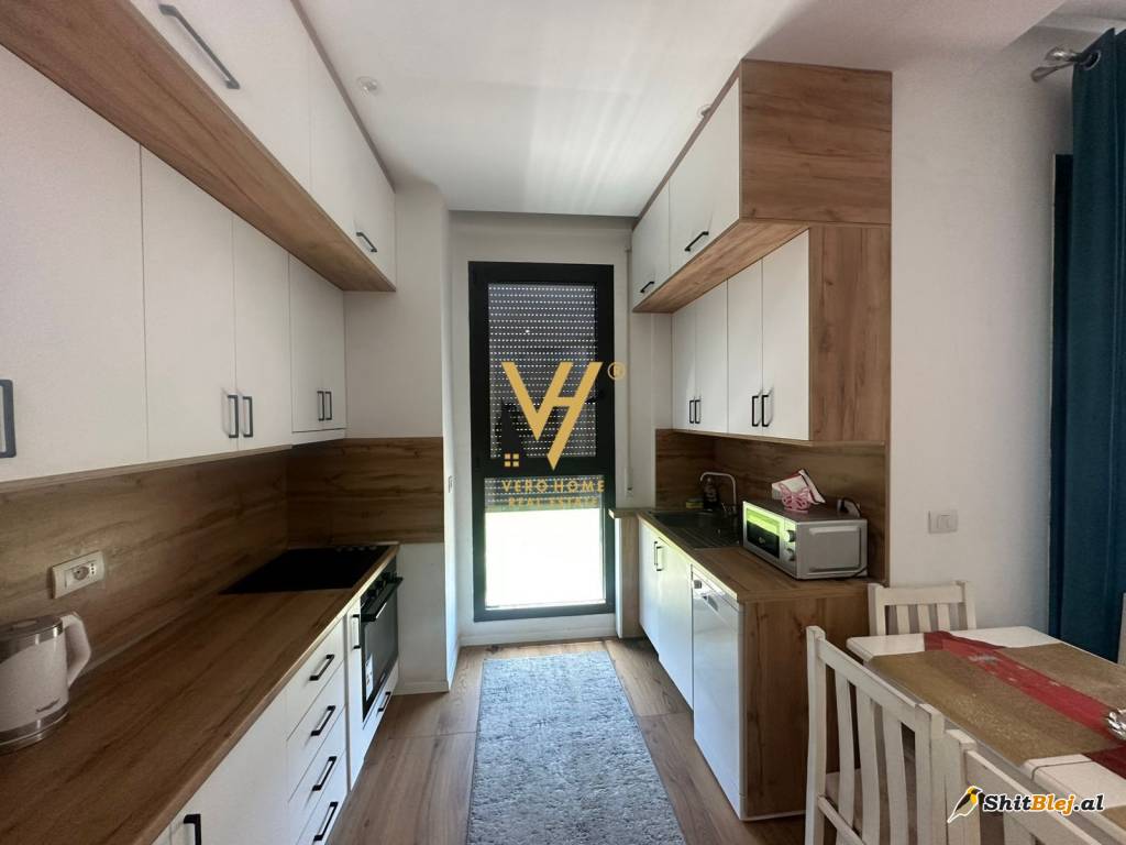 2+1+2TE RRUGA E KOSOVAREVE 1.500 EURO