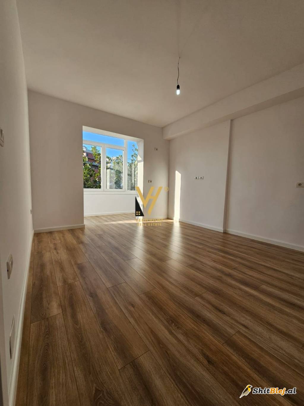  1+1 TE RRUGA E KAVAJES 137.000 EURO
