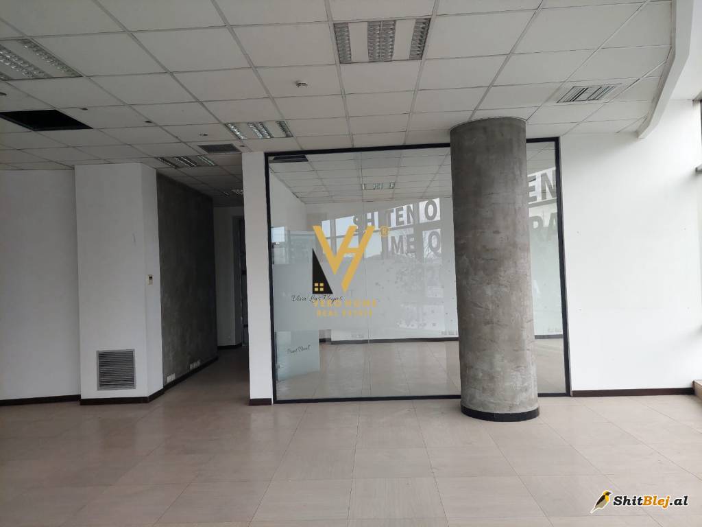 ZYRE 210 M2 TE RRUGA KAVAJES 650.000 EUR