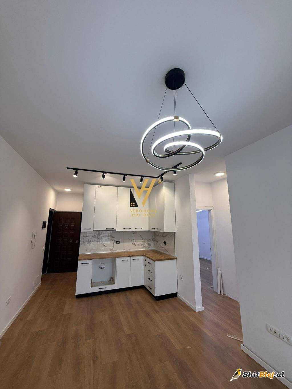 2+1+BLK TE PAZARI I RI 189.000 EURO