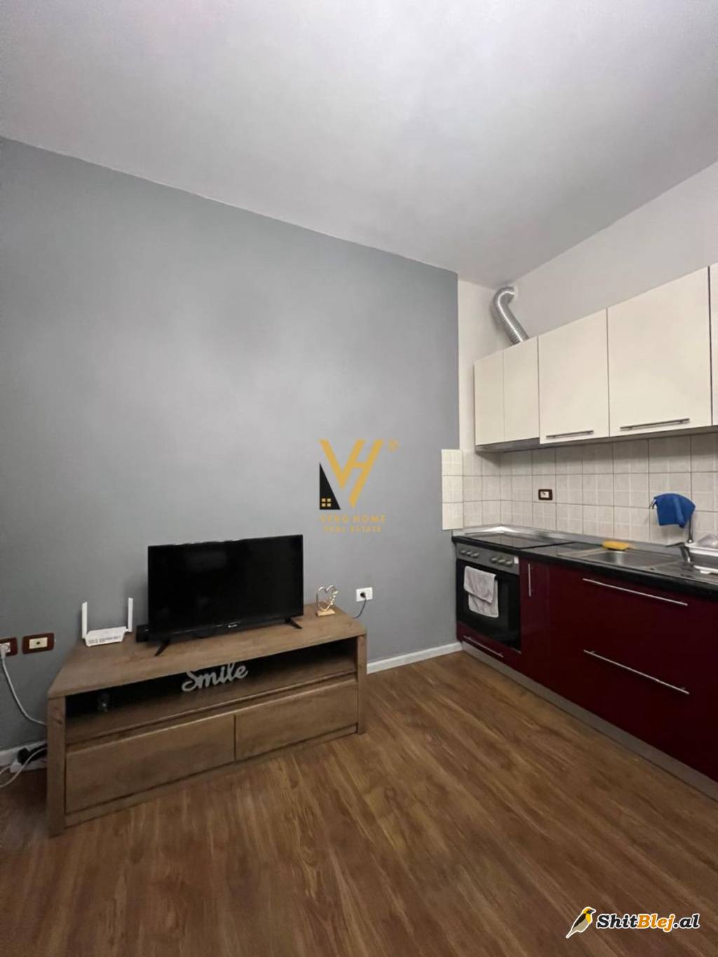  1+1+BLK ME QIRA NE QENDER 700 EURO