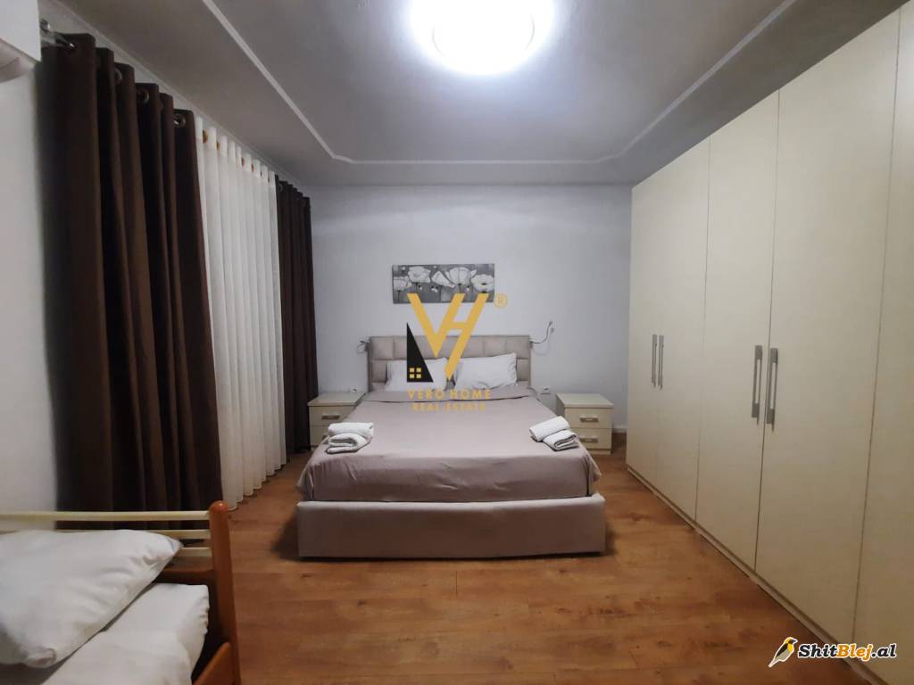 DUPLEX 2+1+2 ME QIRA NE QENDER 800 EURO