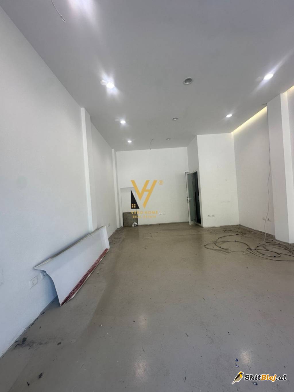 BIZNESI TE RRUGA E BARRIKADAVE 1.500 EUR