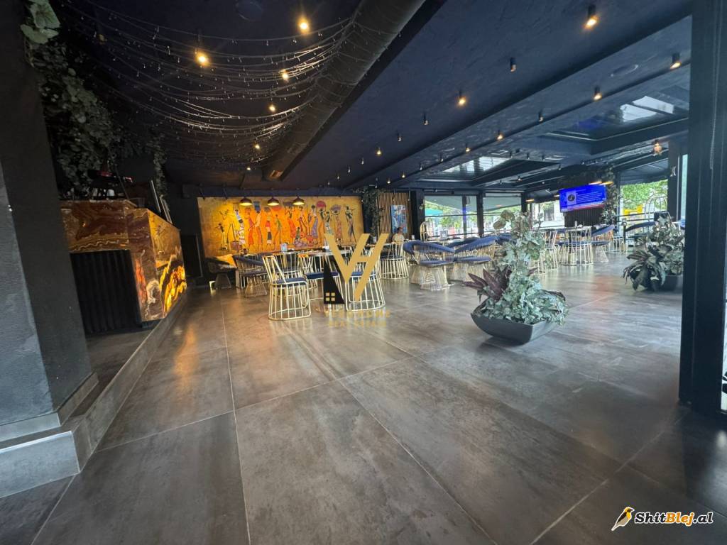 LOKAL 280M2 NE ELBASAN 700.000 EURO