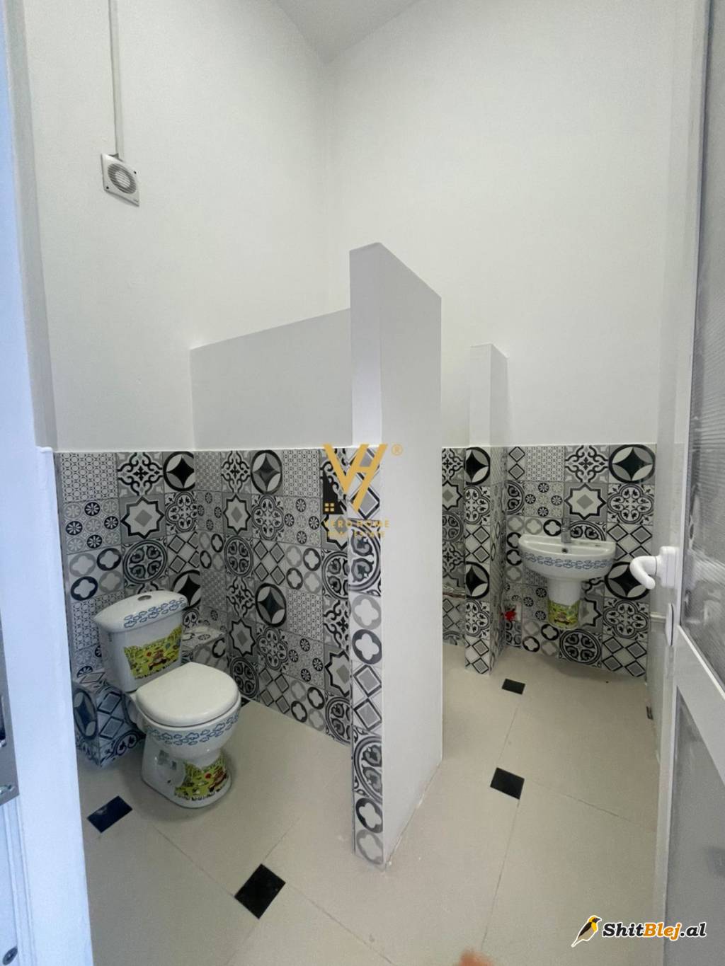 AMBIENT 100M2 ME QERA YZBERISHT 850 EURO