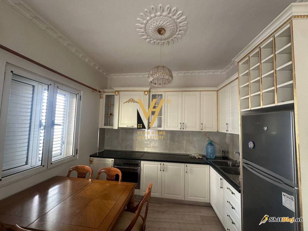 2+1+BLK ME QERA TE RR. HIME KOLLI 700EUR