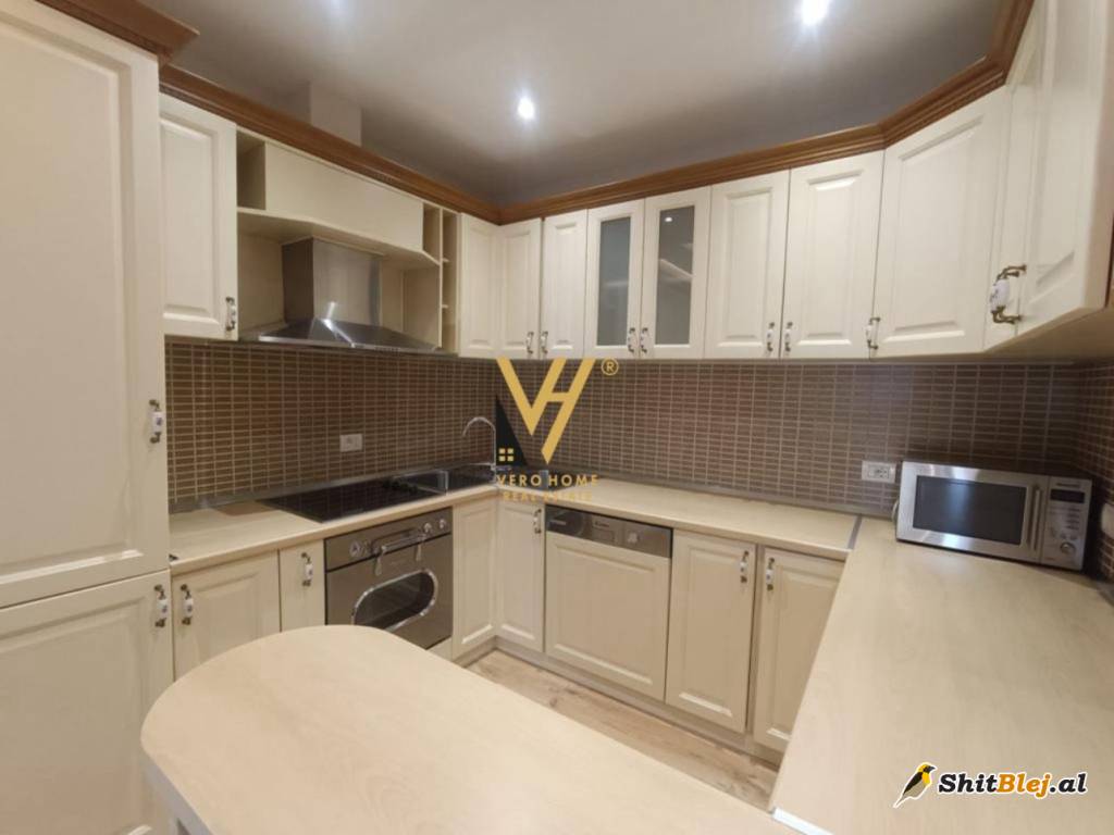 1+1 ME QIRA TE RRUGA E ELBASANIT 800 EUR