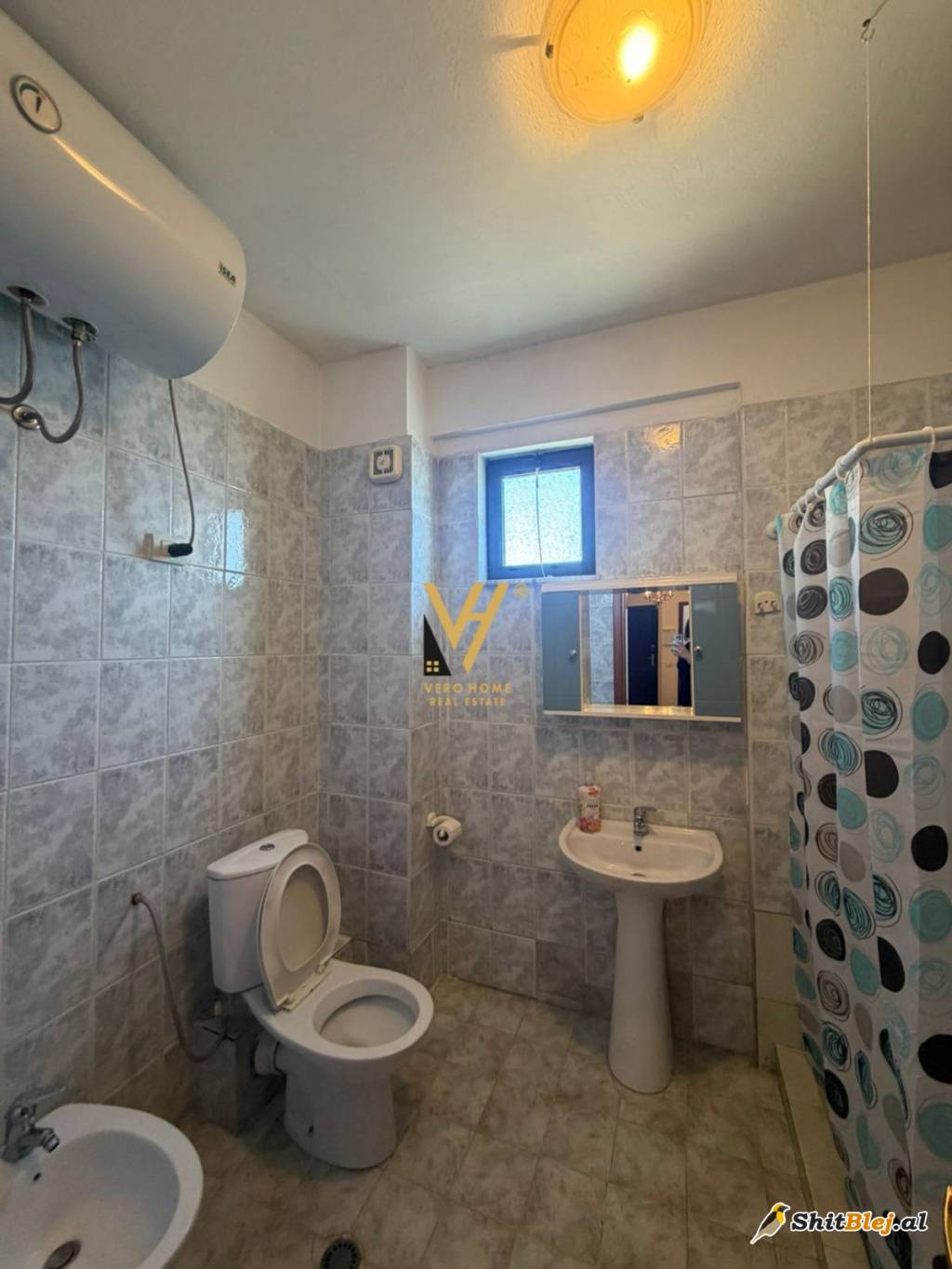 4+1+2 TE RRUGA FORTUZI 100.000 LEKE