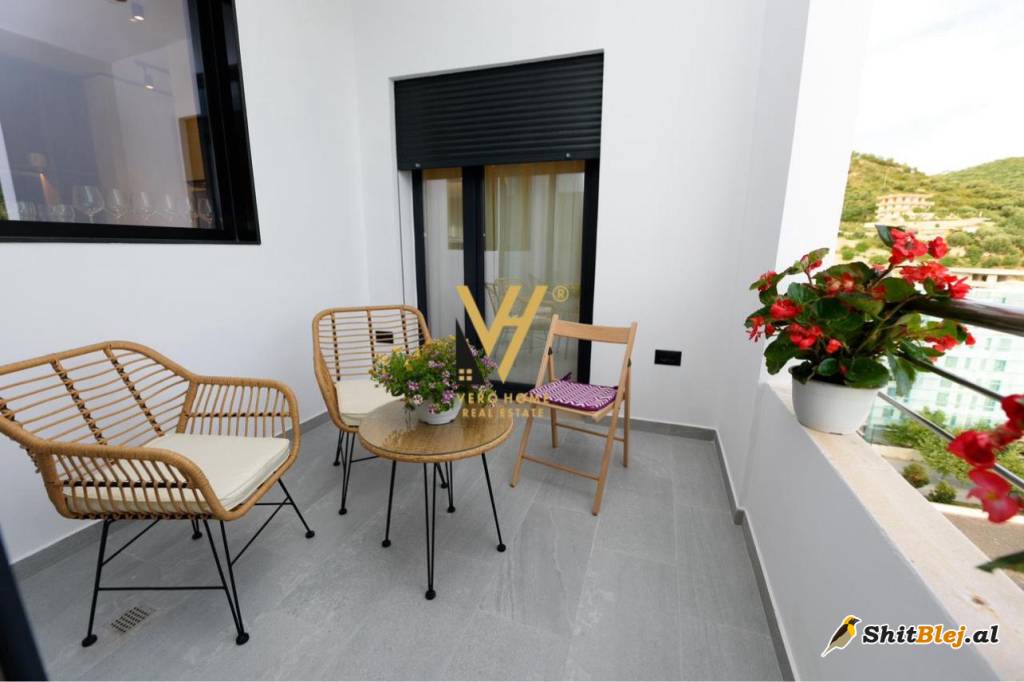 1+1 & STUDIO NE LUNGOMARE 351.000 EURO