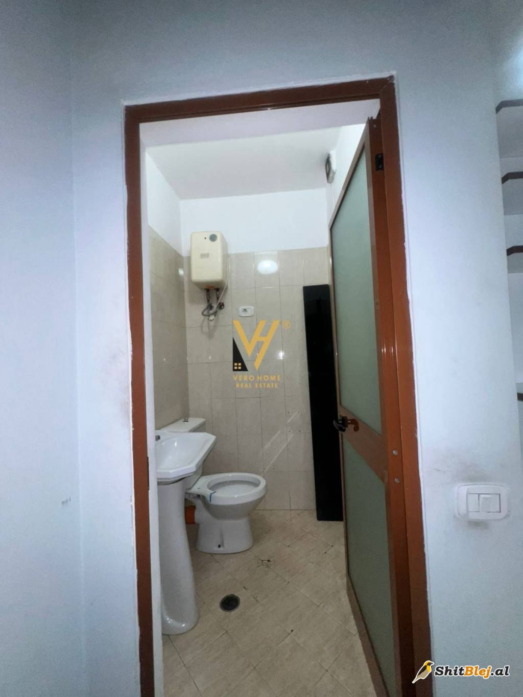 ZYRE 25M2 TE ISH EKSPOZITA 280 EURO