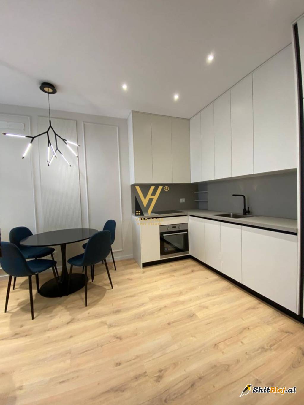 1+1+BLK TE ALTANA RESIDENT 300.000 EURO