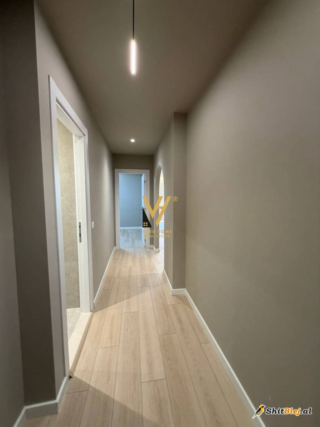 2+1+2 TE KOMUNA PARISIT 275.000 EURO