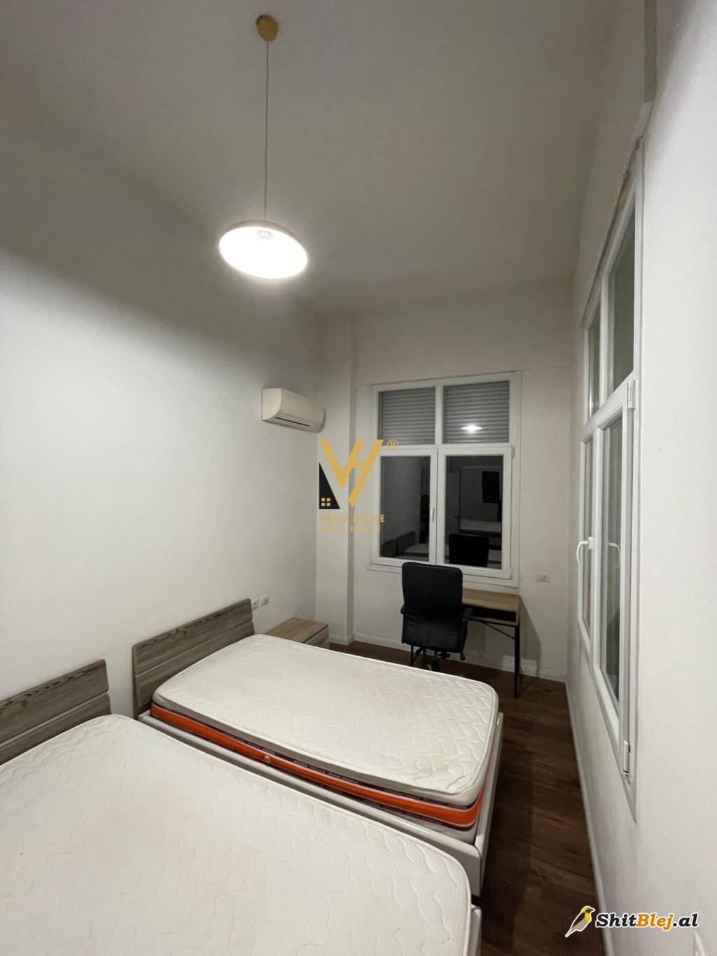  2+1+BLK ME QIRA TE ZOGU I ZI 900 EURO