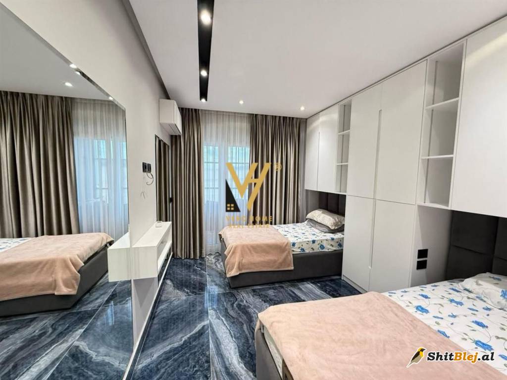 2+1+BLK TE KOPSHTI BOTANIK 1.500 EURO