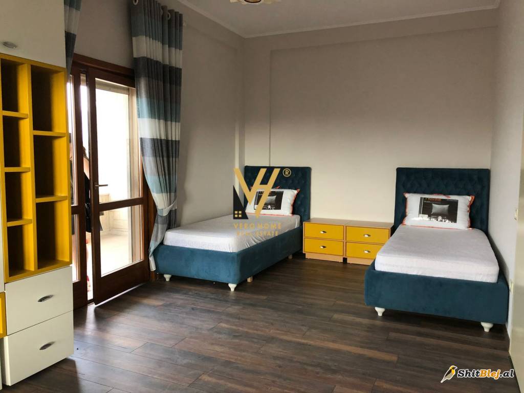 3+1+2 TE KOPSHTI ZOOLOGJIK 1.500 EURO