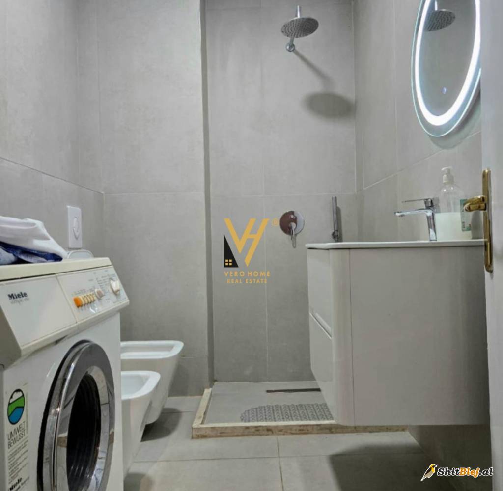  2+1+BLK TE KOMUNA E PARISIT 850 EURO