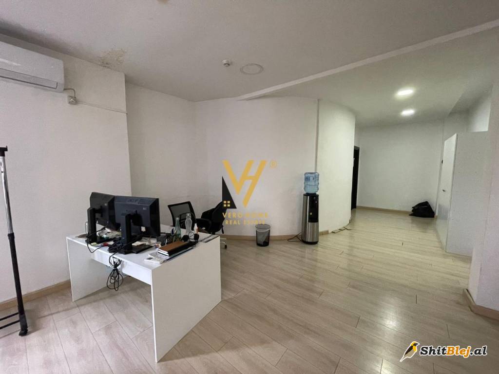 ZYRE NE BLLOK 4.000 EURO