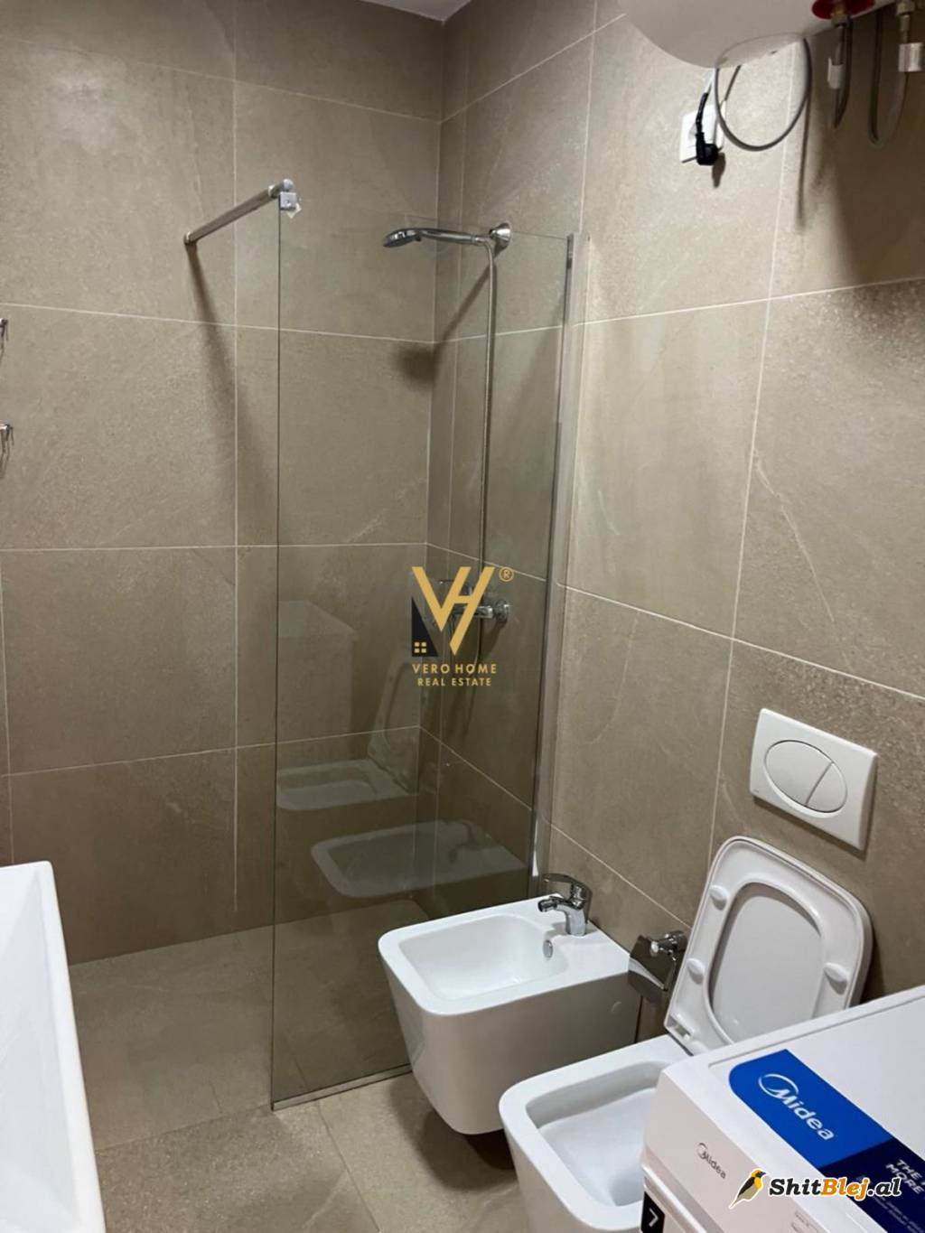 1+1 ME QIRA TE SHKOLLA E KUQE 65.000 LEK