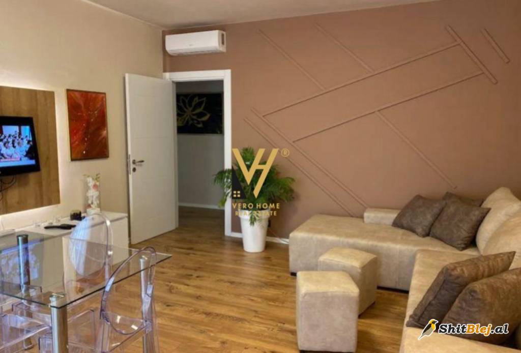1+1  TE STACIONI I TRENIT 80.000 LEKE