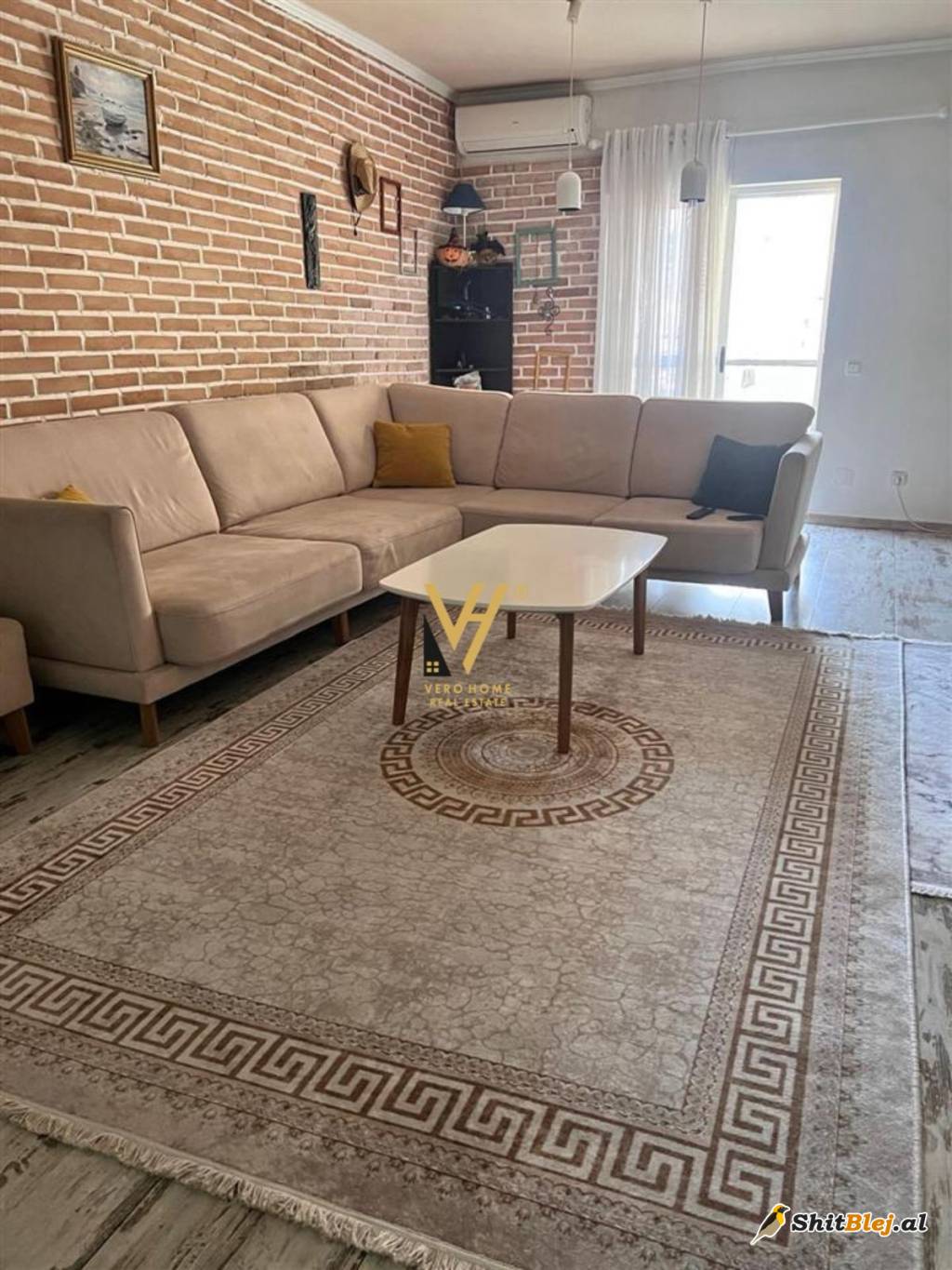 2+1+BLK TE KOMUNA E PARISIT 650 EURO