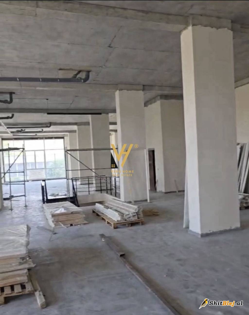AMBIENT 550 M2 NE PASKUQAN 3.000 EURO