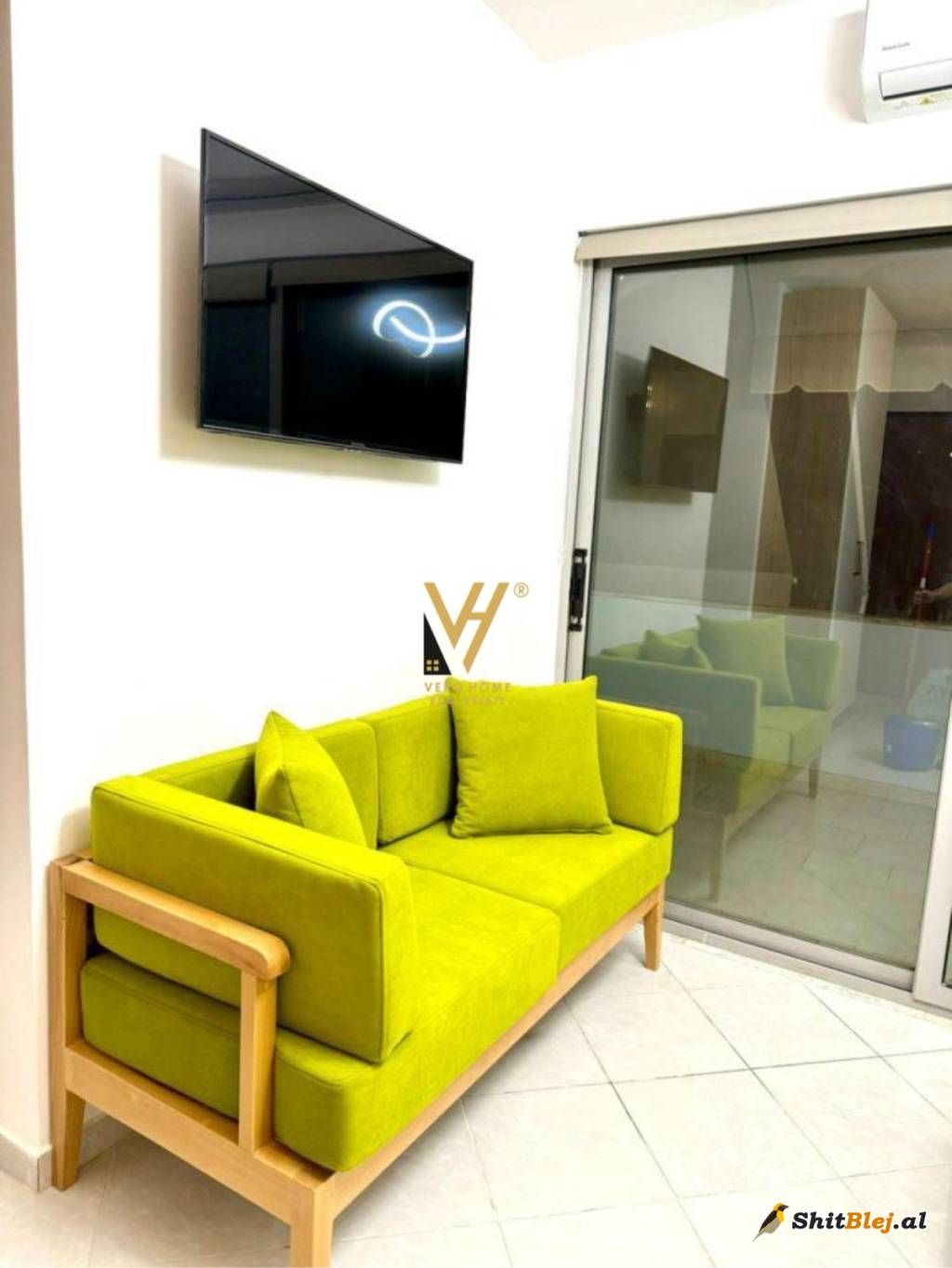GARSONIERE PRANE KRISTAL CENTER 500 EURO