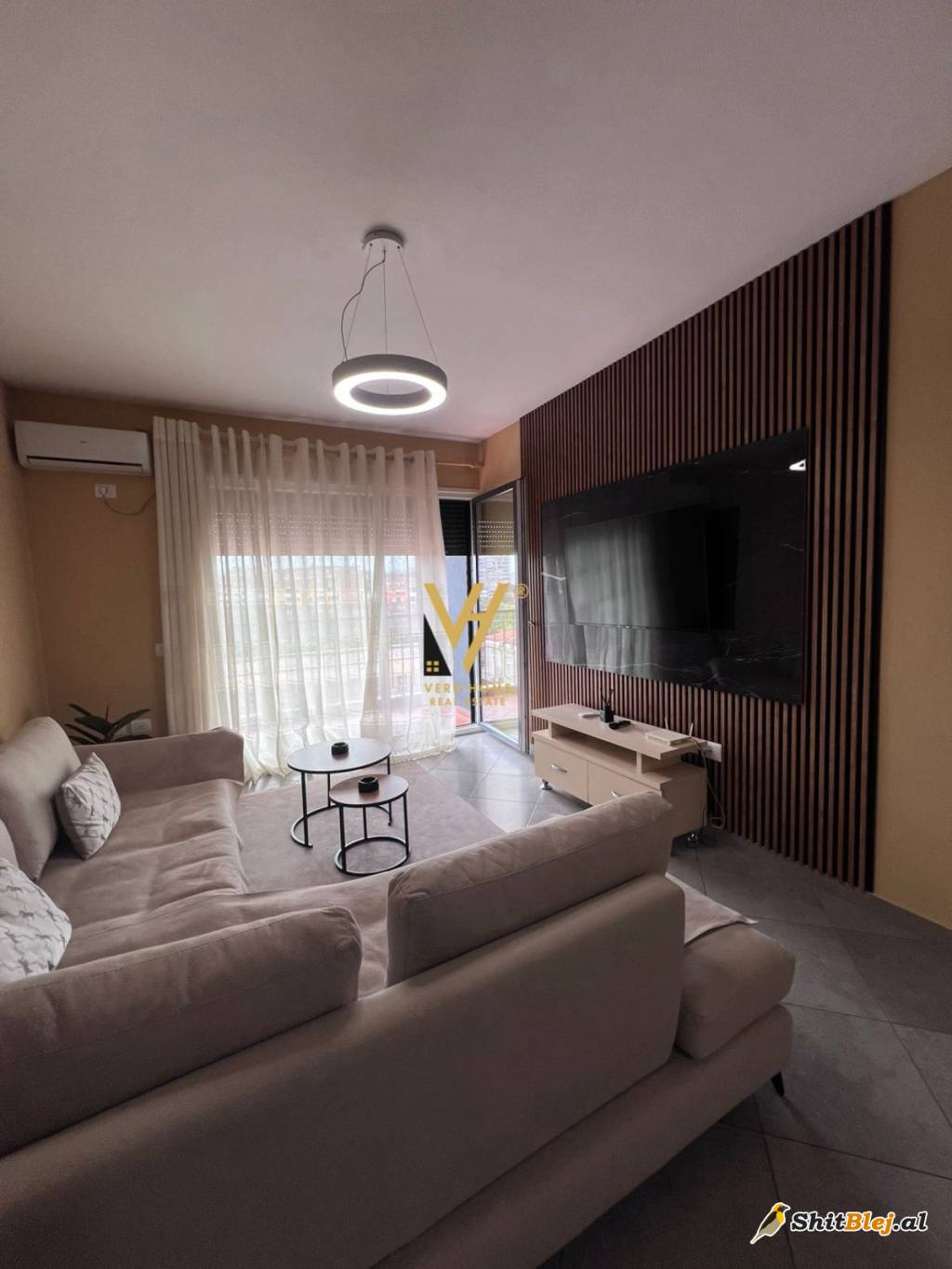 1+1 ME QIRA TE STACIONI I TRENIT 600 EUR