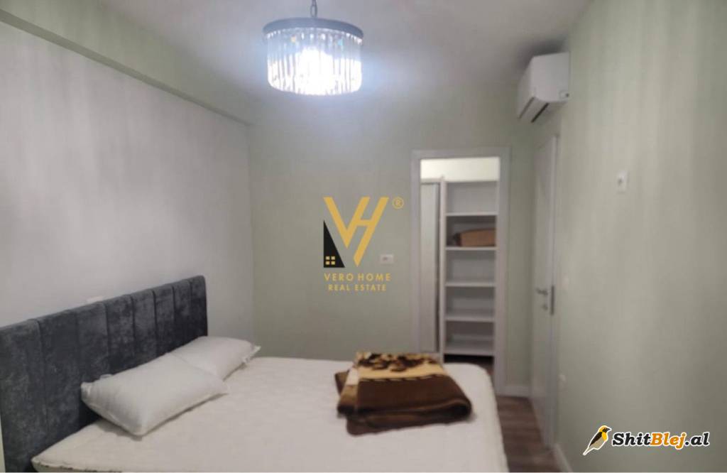 2+1+VERANDE NE KAMEZ 150.000 EURO