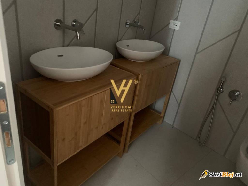 ZYRE 158M2 ME QIRA TE LAKE VIEW 1.850 EU