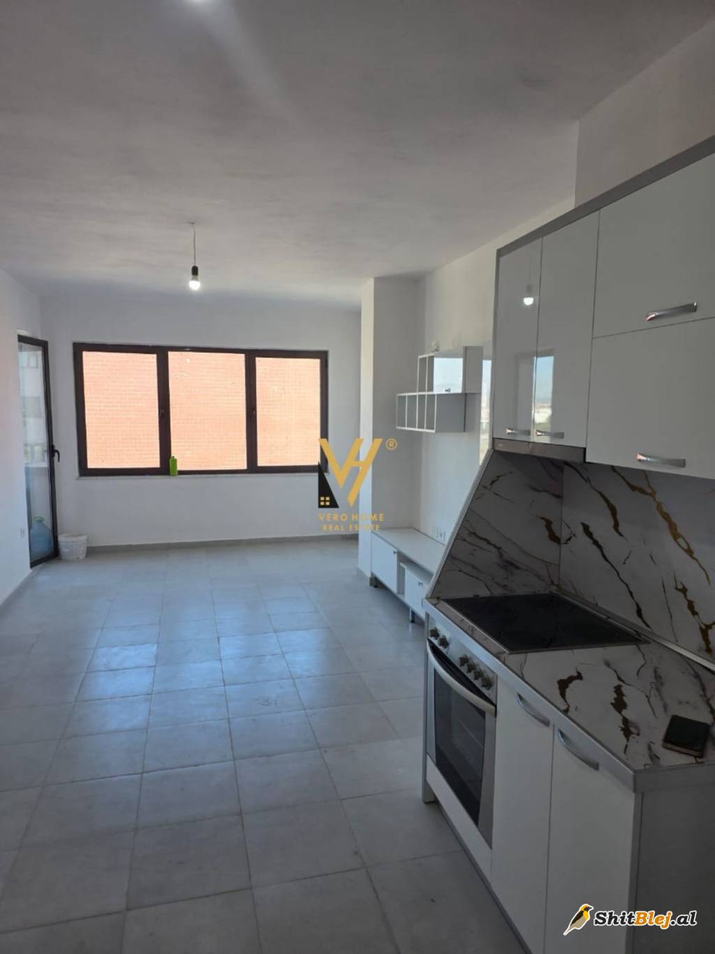 1+1 TE KTHESA E KAMZES 85.000 EURO