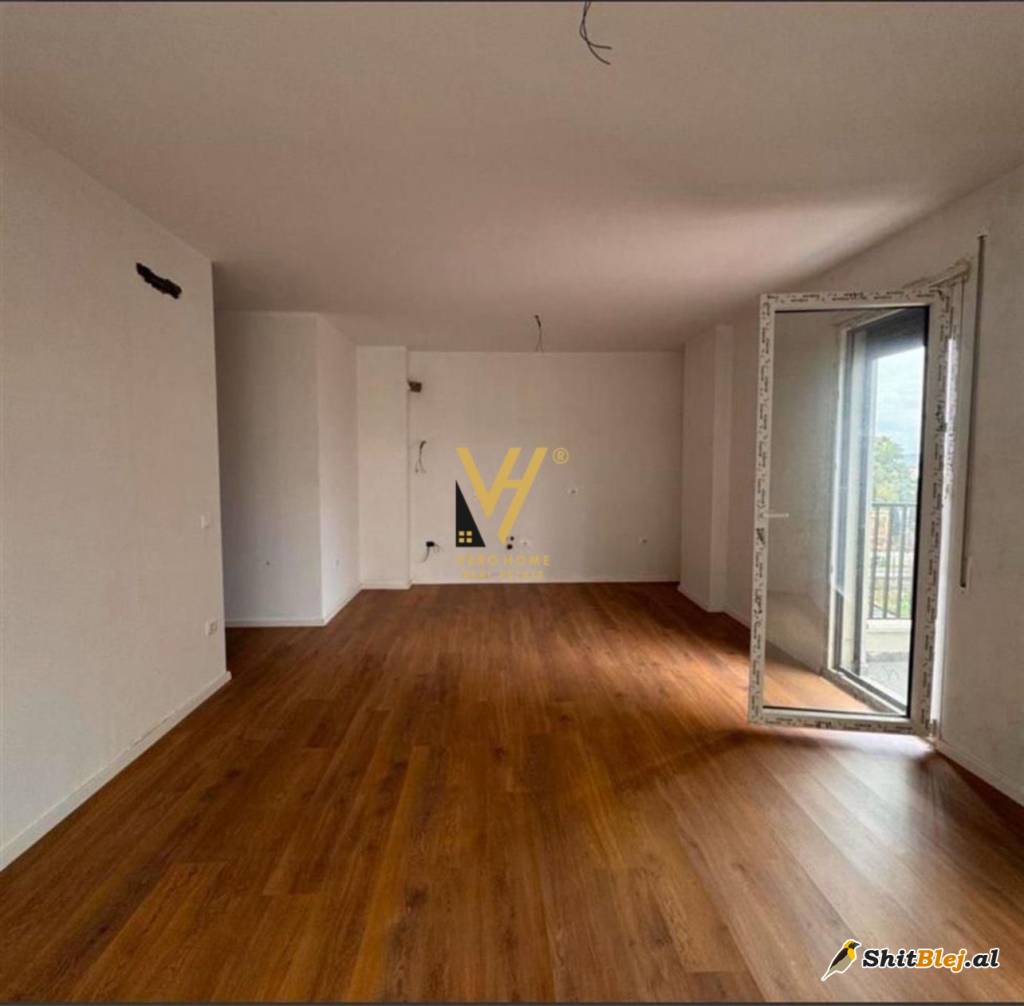  ZYRE 100 M2 ME QIRA NE LAPRAKE 600 EURO