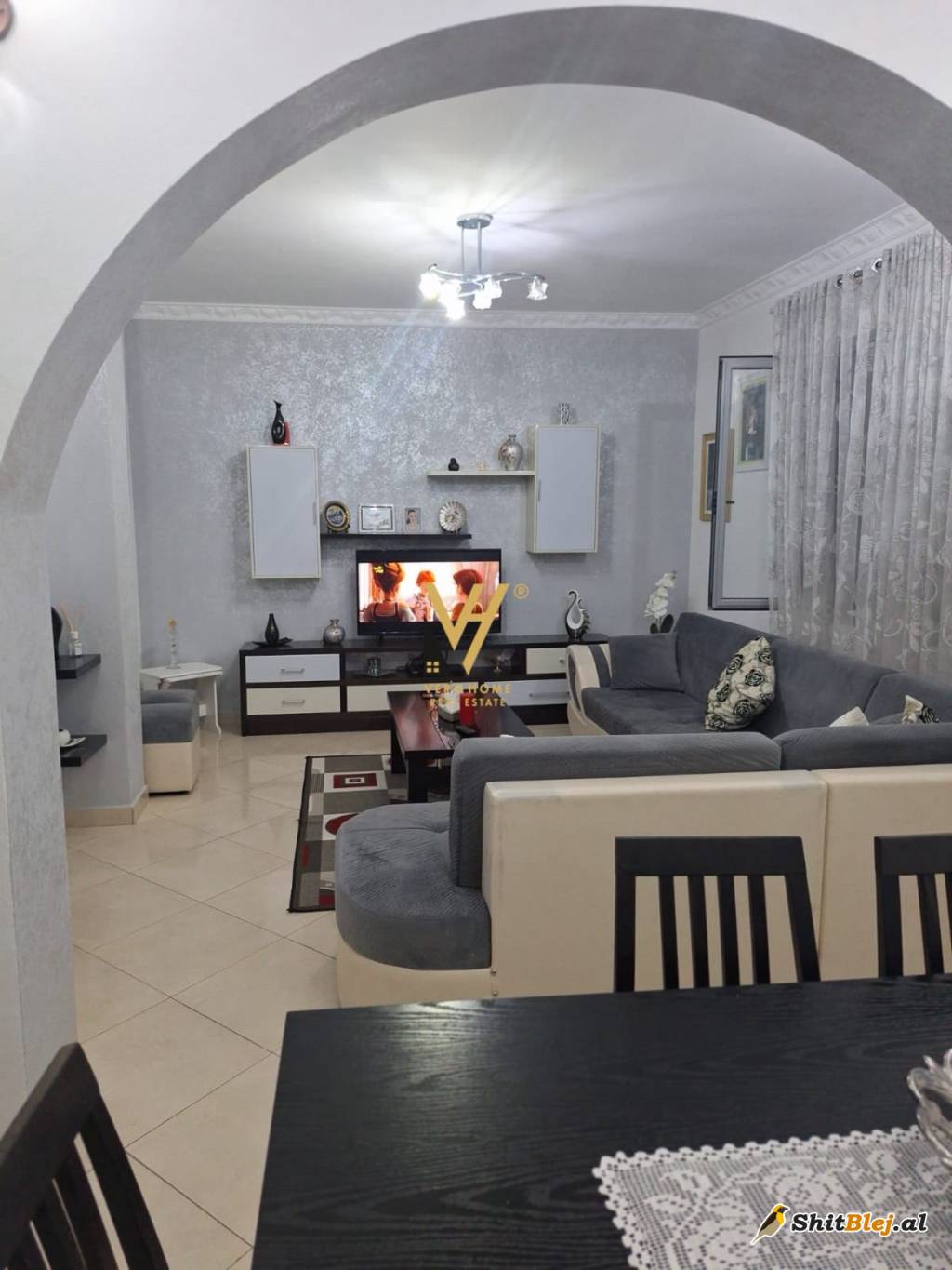 VILE 2 KATESHE NE GRAMSH 280.000 EURO