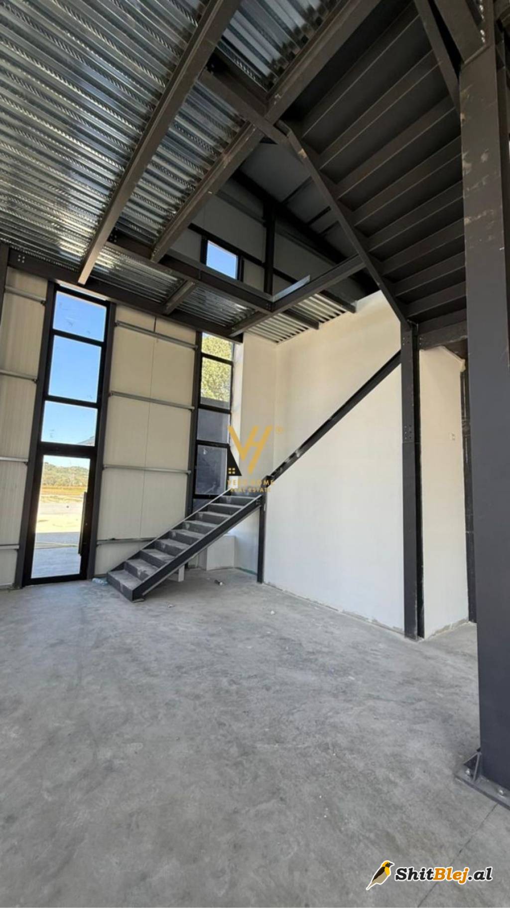 KAPANON 1.000 M2 NE LAKNAS 4.000 EURO