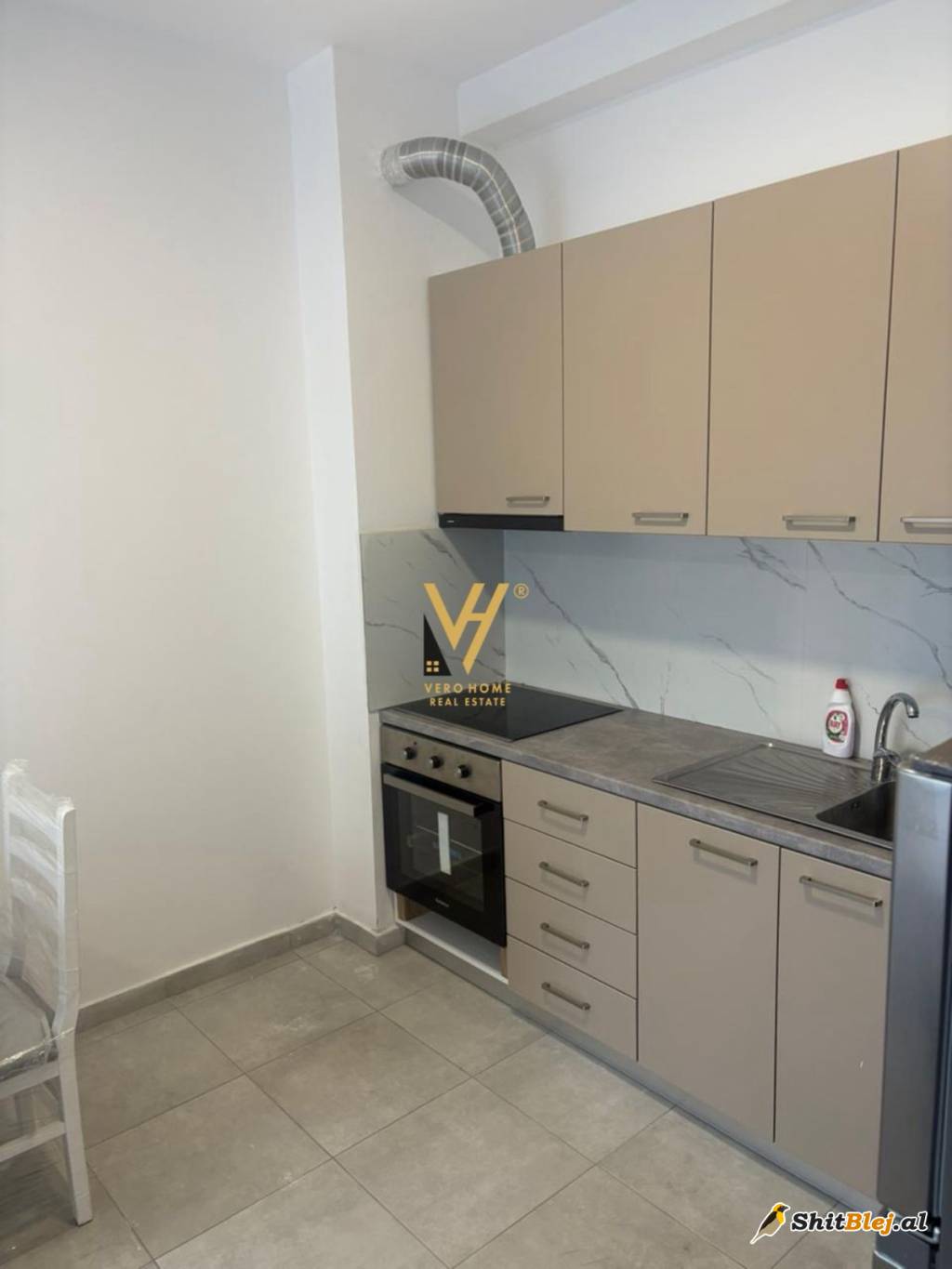 2+1 TE SPITALI AMERICAN 3, 57.500 LEKE