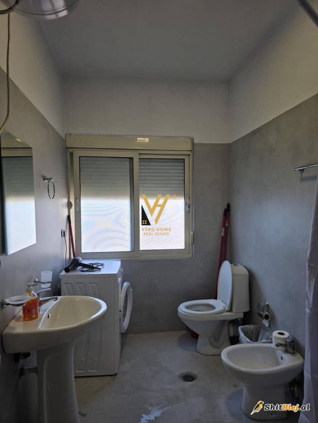  2+1 ME QERA TE KRISTAL CENTER 650 EURO