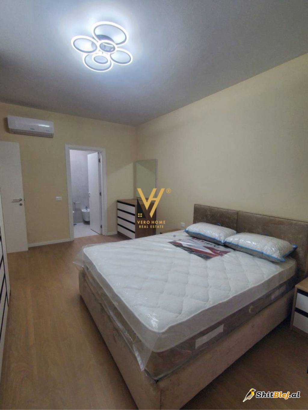 2+1+2+BLK TE LIQENI I THATE 1.300 E